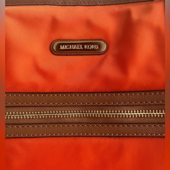 Michael Kors Tote Bag - Picture 8 of 13